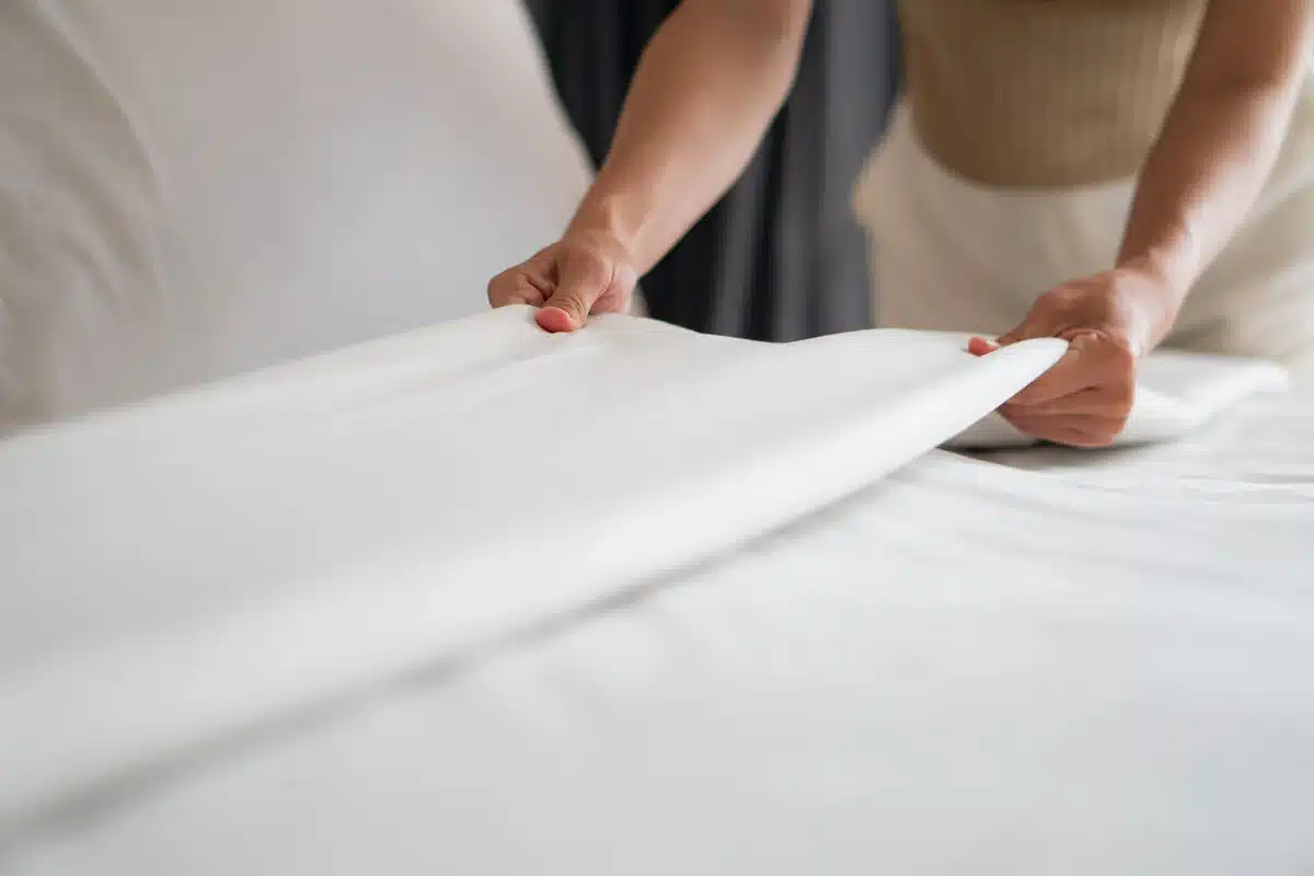 Changement de draps de lit